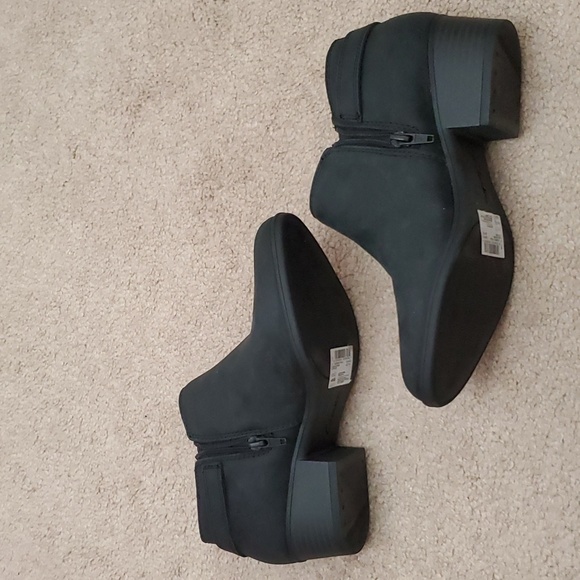 Clarks Adreena Field ankle boots size 7M NWOB - Picture 12 of 16